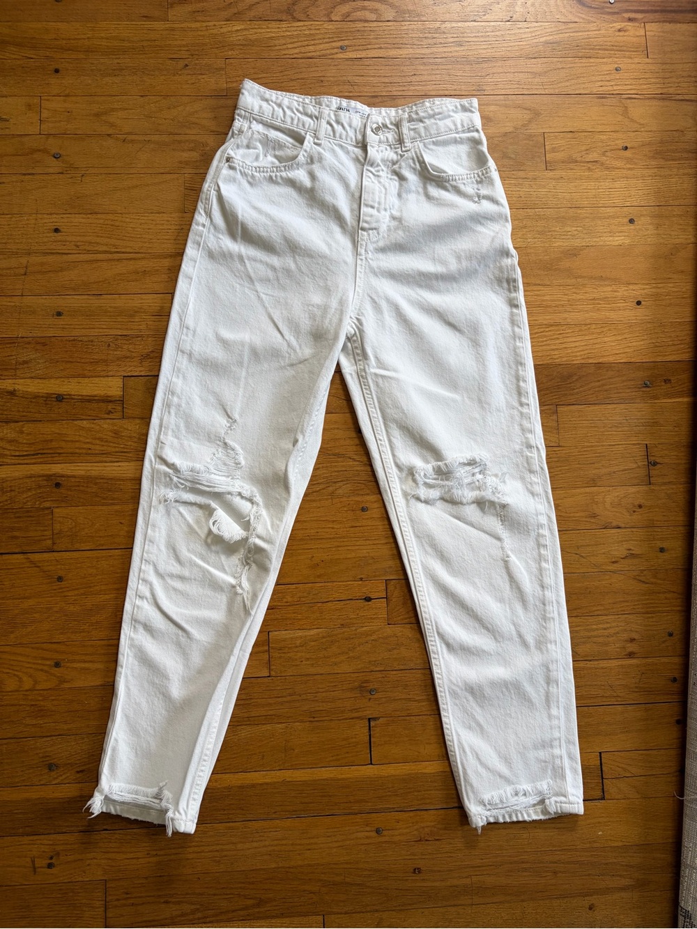Zara White High-Rise Distressed Jeans